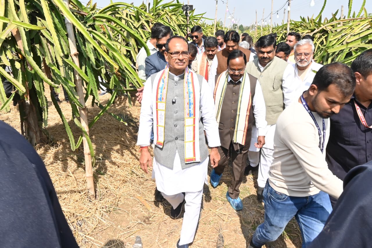 Centre Warns Of Strict Action Against Fake Agricultural Inputs During Farmers Outreach In Chhattisgarh