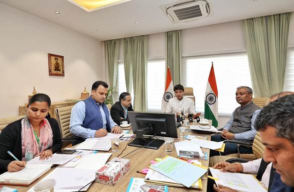 Scindia Engages Youth in Ashtalakshmi Darshan Exchange to Deepen National Integration